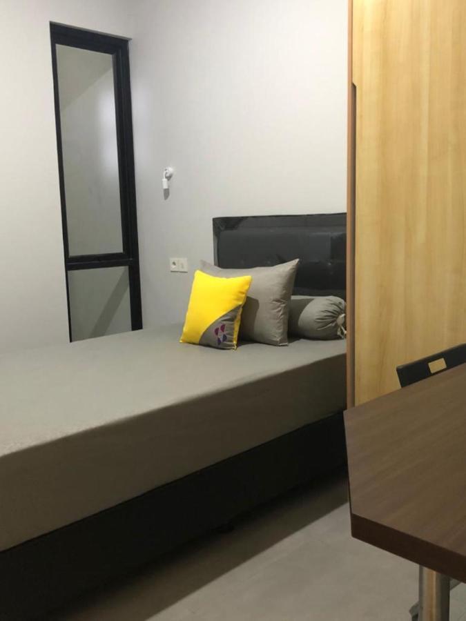 Hotel Cozy Puri à Jakarta Extérieur photo